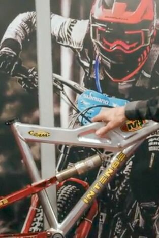 Race Bikes with Ric McLaughlin, Season 1. Race Bikes with Ric...: La Intense M1 de Shaun Palmer