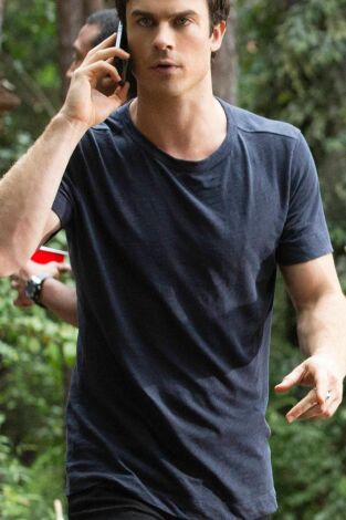 Crónicas vampíricas. T(T5). Crónicas vampíricas (T5): Ep.4 Por quién doblan las campanas