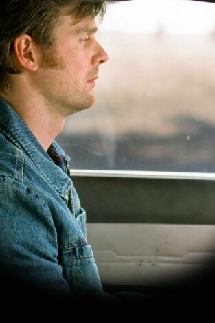 A dos metros bajo tierra. T(T3). A dos metros bajo... (T3): Ep.11 La muerte trabaja horas extras