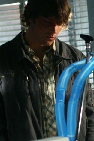 Supernatural. T(T2). Supernatural (T2): Ep.1 In My Time of Dying