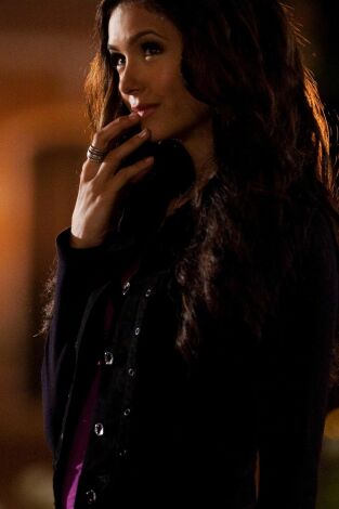 Crónicas vampíricas. T(T2). Crónicas vampíricas (T2): Ep.4 La línea de la memoria