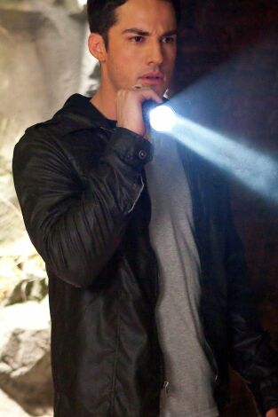 Crónicas vampíricas. T(T2). Crónicas vampíricas (T2): Ep.11 Bajo la luz de la luna