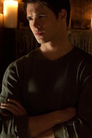 Crónicas vampíricas. T(T2). Crónicas vampíricas (T2): Ep.21 El sol también sale