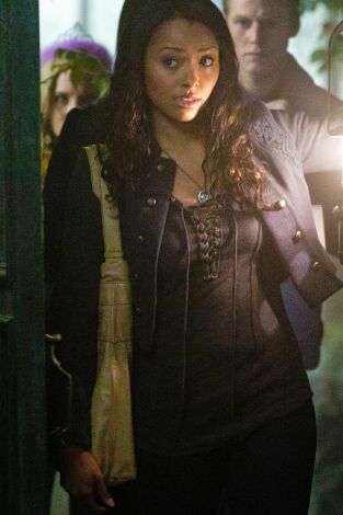 Crónicas vampíricas. T(T3). Crónicas vampíricas (T3): Ep.11 Nuestro pueblo