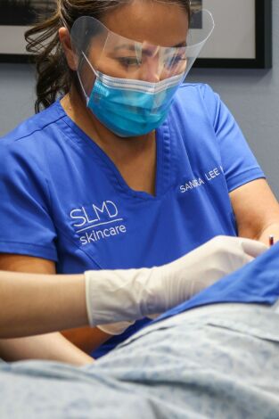 La doctora Lee. La doctora Lee: Bultos endemoniados