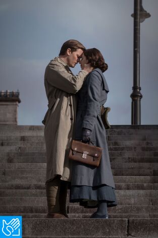 (LSE) - Outlander: Sangre de mi sangre. T(T1). (LSE) -... (T1): Ep.2 (LSE) - Sellado con un beso