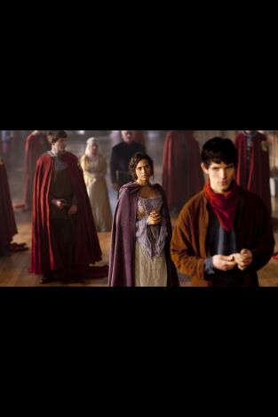 Merlín. Temporada (T2). Merlín (T2): Ep.7 El cazador de brujas (2009 ...