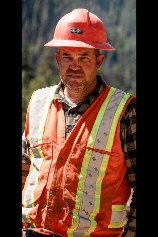 Los últimos leñadores. T(T2). Los últimos... (T2): Línea de fuego