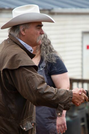 Sobrevivir a lo salvaje. T(T13). Sobrevivir a lo... (T13): S.O.S. del Círculo Ártico