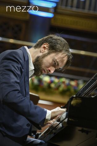 Semión Bychkov Daniil Trifonov y la Filarmónica Checa: Shostakóvich Dvo?ák