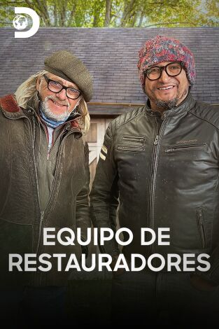 Equipo de restauradores