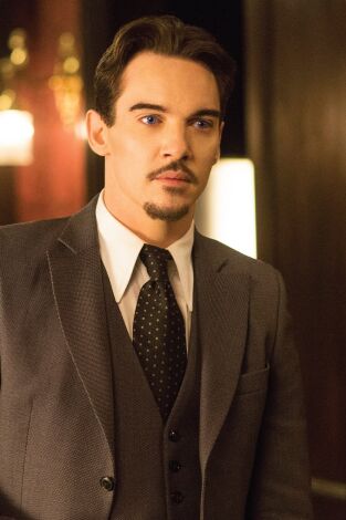 Dracula. T(T1). Dracula (T1): Ep.4 De la oscuridad a la luz