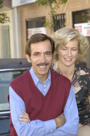 Cuéntame cómo pasó. T(T7). Cuéntame cómo pasó (T7): Ep.13 El día de la bomba, el día después