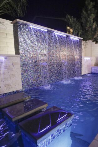 Piscinas de ensueño. T(T8). Piscinas de ensueño (T8): Piscina de ensueño para una casa de ensueño