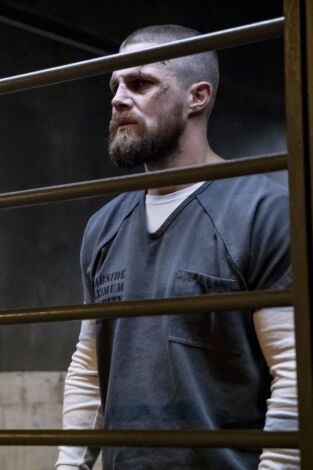 Arrow. T(T7). Arrow (T7): Ep.1 Recluso 4587