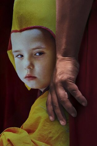 Osel. Osel: Monasterio