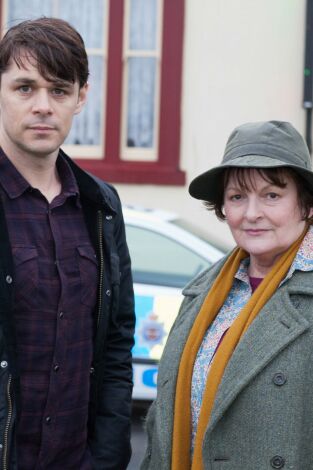 Vera. T(T5). Vera (T5): Ep.4 Sombras al cielo
