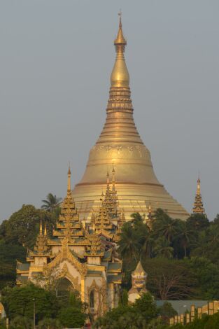 Lugares sagrados. Lugares sagrados: Iglesias: la búsqueda de la luz