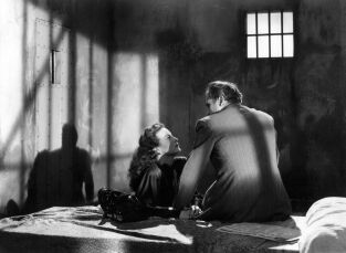 La diosa arrodillada