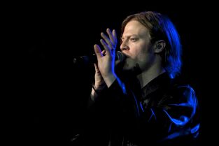 Un lugar llamado mundo. T(T2). Un lugar llamado... (T2): Mando Diao, Maika Makovski y Dorian.