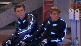 Henry Danger. T(T5). Henry Danger (T5): Ep.1 Pasmados