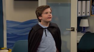 Bizaardvark. T(T3). Bizaardvark (T3): Ep.11 El estilo de Paige contra el estilo de Frankie