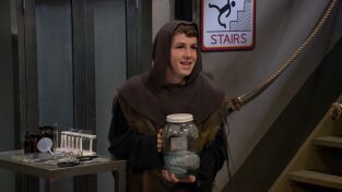 Bizaardvark. T(T3). Bizaardvark (T3): Ep.15 Halloweenvark, tercera parte: ¡Malibú!