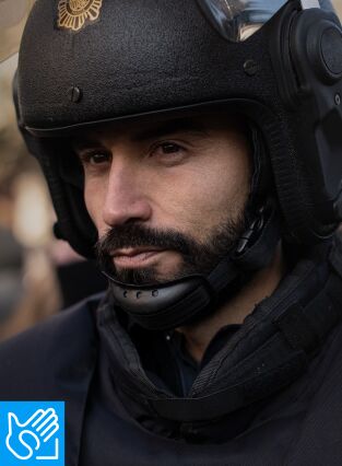 (LSE) - Antidisturbios. T(T1). (LSE) -... (T1): Ep.5 (LSE) - Parra