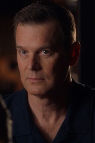 9-1-1. T(T5). 9-1-1 (T5): Ep.5 Presión social