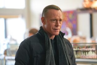 Chicago P.D.. T(T9). Chicago P.D. (T9): Ep.16 Más cerca