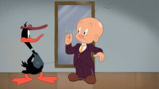 Looney Tunes Cartoons. T(T2). Looney Tunes... (T2): La batalla de las literas / Al final de la correa: Pasarse de la raya / Gato aerostático