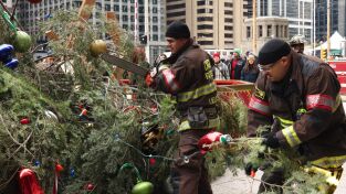 Chicago Fire. T(T10). Chicago Fire (T10): Ep.9 Winterfest
