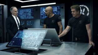 S.W.A.T.:  Los hombres de Harrelson. T(T6). S.W.A.T.:  Los... (T6): Ep.13 Abuso