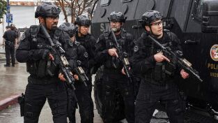 S.W.A.T.:  Los hombres de Harrelson. T(T6). S.W.A.T.:  Los... (T6): Ep.18 Génesis