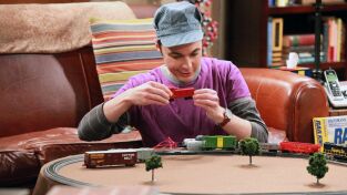 The Big Bang Theory. T(T5). The Big Bang Theory (T5): Ep.10 La adquisición de la escupidera llameante