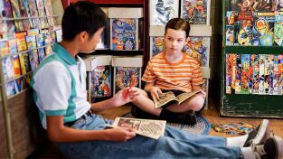 El joven Sheldon. T(T1). El joven Sheldon (T1): Ep.4 Un psicólogo, un cómic y una salchicha para desayunar