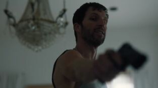 FBI: Most Wanted. T(T5). FBI: Most Wanted (T5): Ep.8 Cadena de suministro