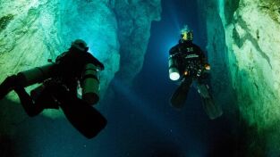 Nuestro planeta (One Strange Rock). Nuestro planeta (One...: Génesis