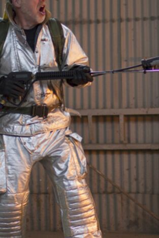 Creaciones increíbles con Adam Savage. Creaciones increíbles...: El arma más letal de Hollywood