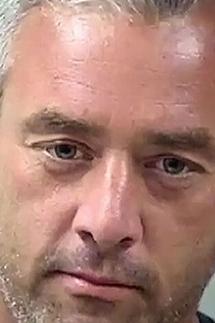 Crímenes virales. Crímenes virales: Ejecútalo