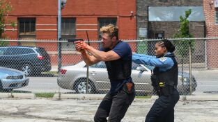Chicago P.D.. T(T12). Chicago P.D. (T12): Ep.2 Sangre de Servicio