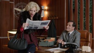 Los pequeños asesinatos de Agatha Christie: años 50. T(T1). Los pequeños... (T1): Ep.1 El truco de los espejos