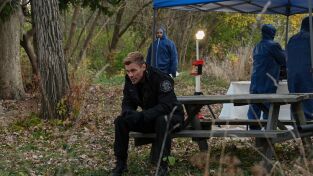 Chicago P.D.. T(T12). Chicago P.D. (T12): Ep.10 Zoe