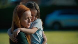 Tracker. T(T2). Tracker (T2): Ep.11 Sombras de gris