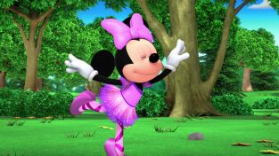 Los cuentos de Minnie: Campamento Minnie. T(T1). Los cuentos de... (T1): El lazo debe continuar