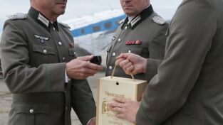 Asesinar a Hitler. Asesinar a Hitler: Lobos solitarios