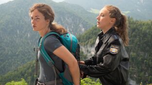 Asesinatos en la montaña. T(T3). Asesinatos en la... (T3): Ep.8 Muerte de un guardabosques