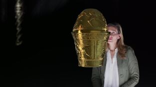 Strangest Things. Strangest Things: El Sudario de Turín, la mochila propulsora, las copas escitas