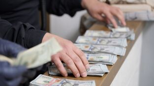 Control de aeropuertos: USA. Control de...: Hierba destino Londres