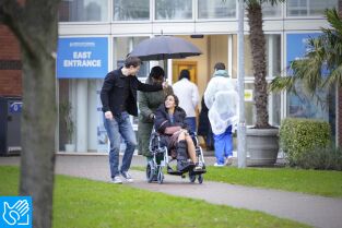 (LSE) - Legítima defensa. T(T1). (LSE) - Legítima... (T1): Ep.6 